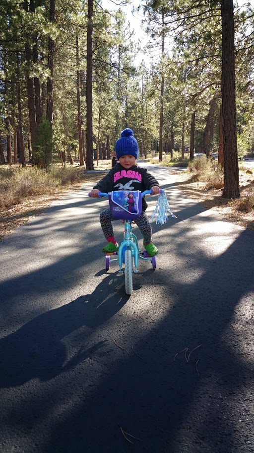 20150414 Emma riding bike in Sunriver 2